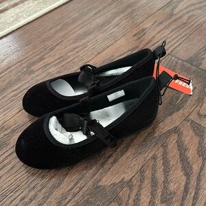 Joe fresh size 8 black velvet dress shoes